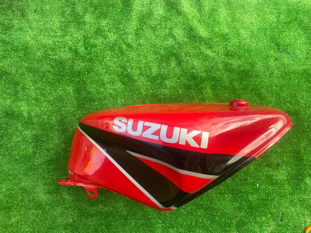 絶版 スズキ RG50Γガンマ50 純正タンクSuzuki
