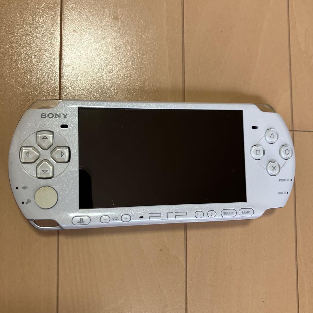 中古品 SONY PSP 2000 セラミック・ホワイト 本体 (PSP-2000CW