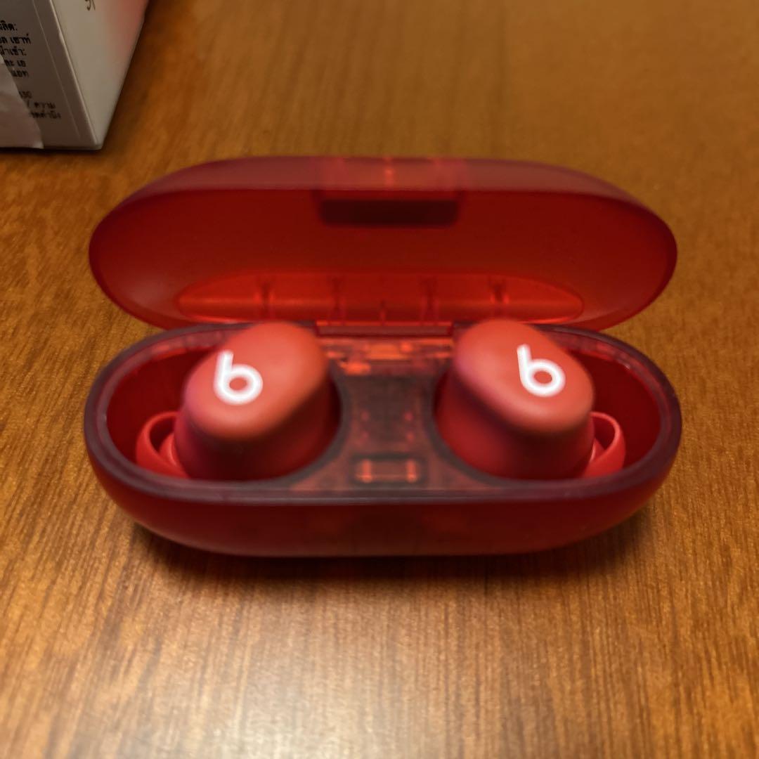 Beats Solo Buds トランスペアレントレッド 美品 - メルカリ