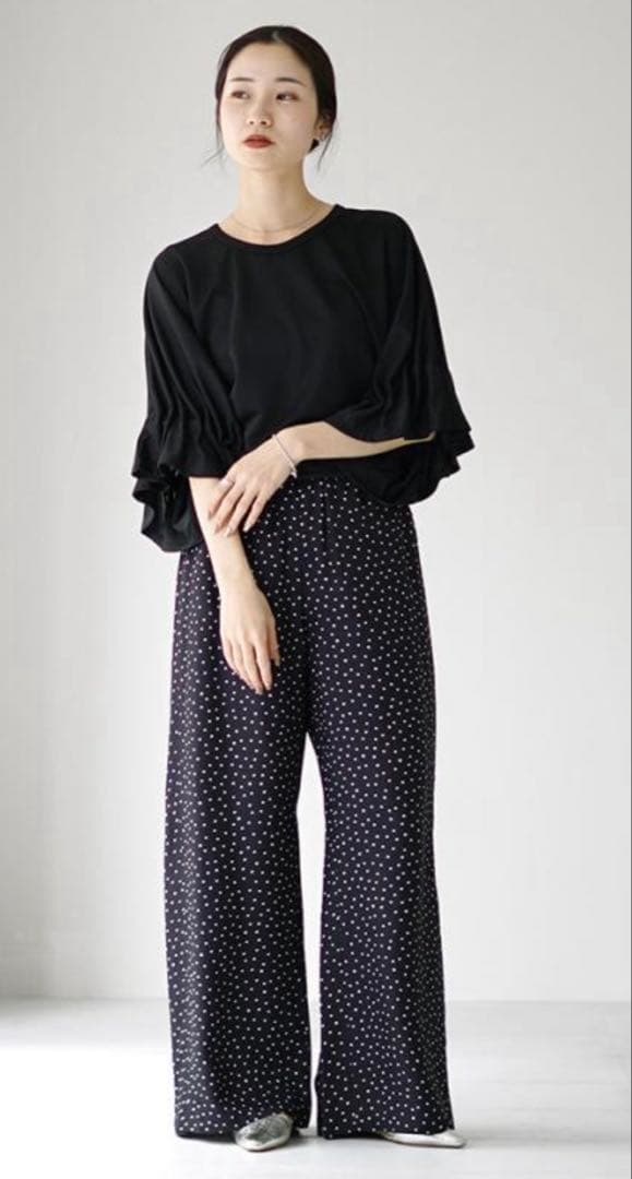 CYAN TOKYO ギャザースリーブジャージトップス　七分袖　新品未使用