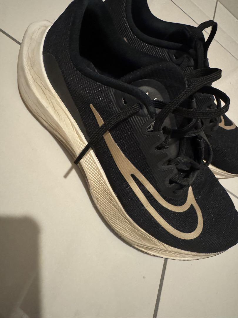 ナイキ ズーム フライ 5 NIKE