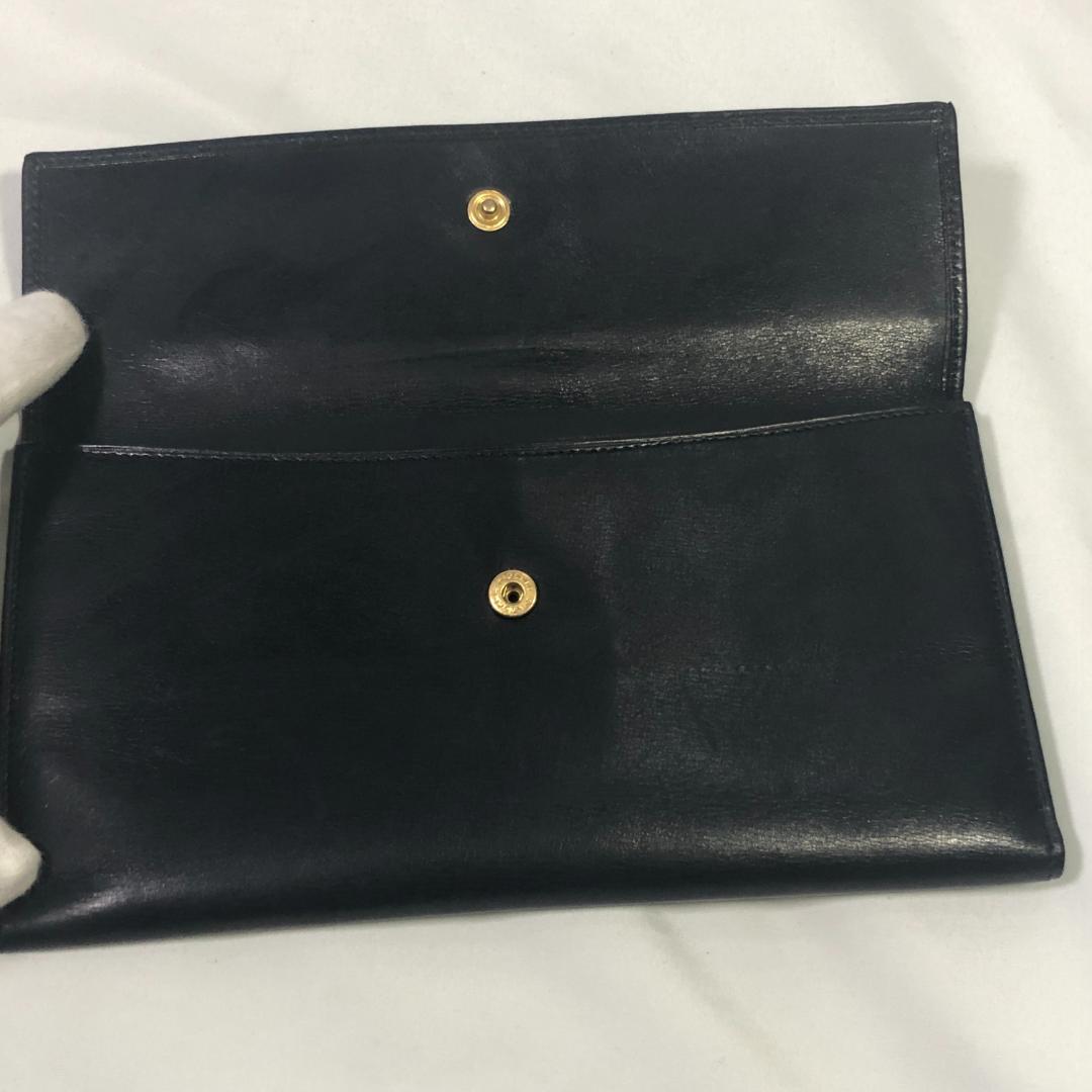 低価格で大人気の 匿名配送】CELINE 長財布 二つ折り Wホック レザー M10 セリーヌ 小物