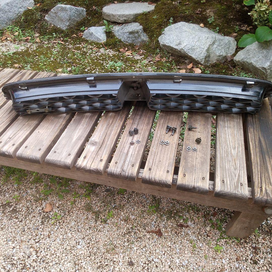 【希少】スバル レガシィ BH/BE 前期 純正 フロント グリル 中古品 【希少】スバル レガシィ BH/BE 前期 純正 フロント グリル 中古品