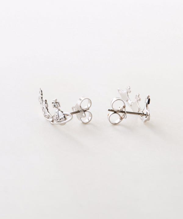 新品箱入り！Vivienne Westwood 3連オーブ Candy ピアス