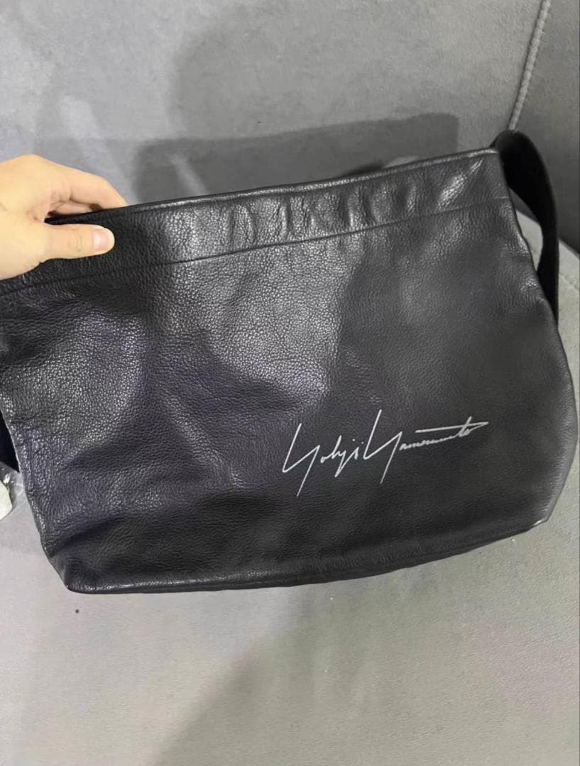 美品Yohji Yamamoto黒レザーサコッシュ