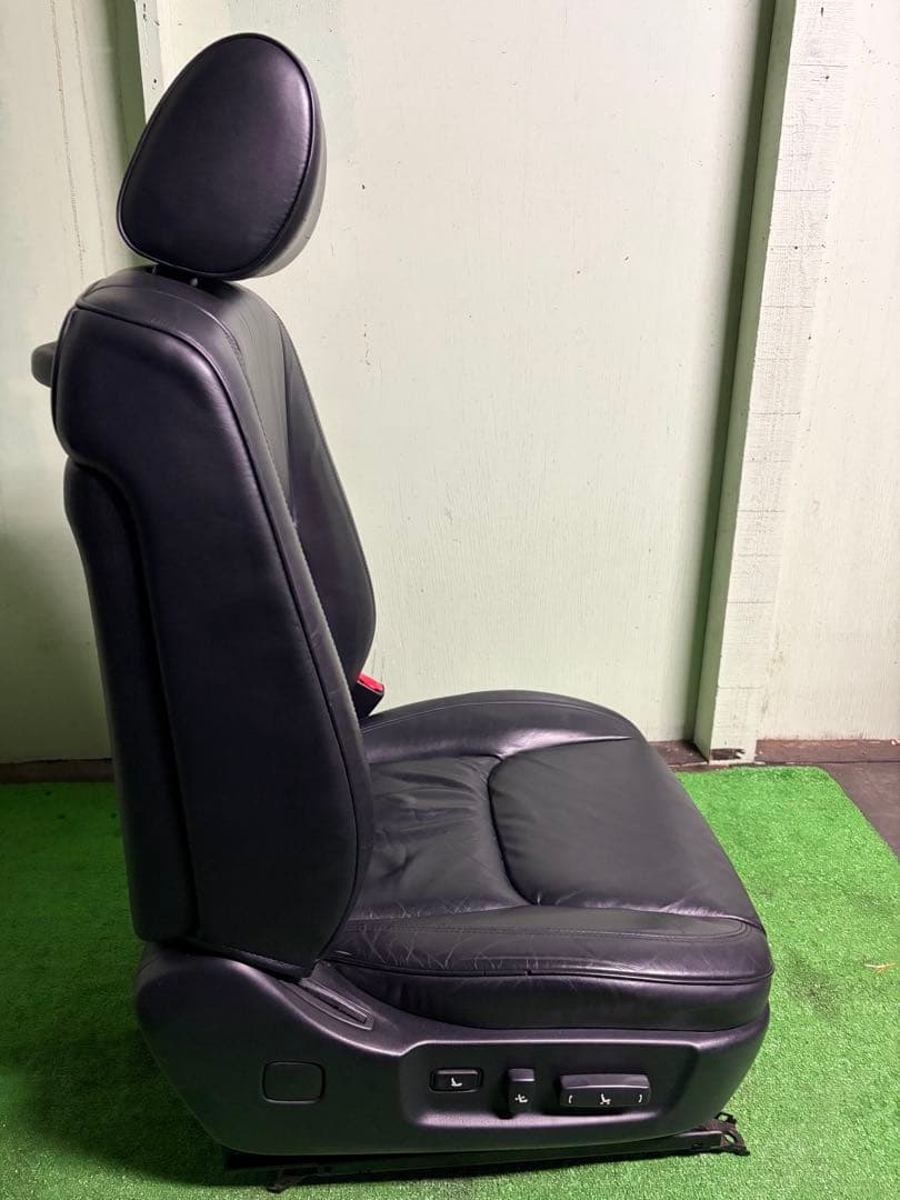 黒革シート 運転席 17クラウン TOYOTA トヨタ CROWN 後期 黒革シート 運転席 17クラウン TOYOTA トヨタ CROWN 後期