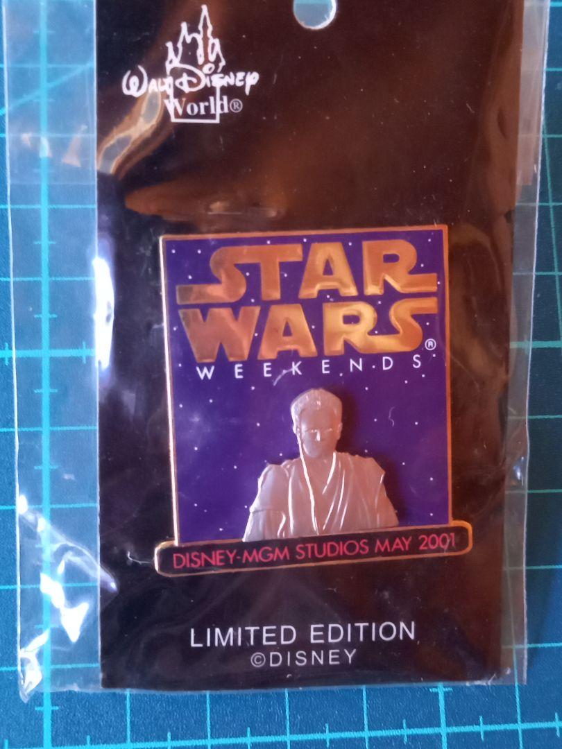 新品　ディズニー　スターウォーズ　40周年 はピンバッジ ディズニーストア スター・ウォーズ公開40周年記念グッズ