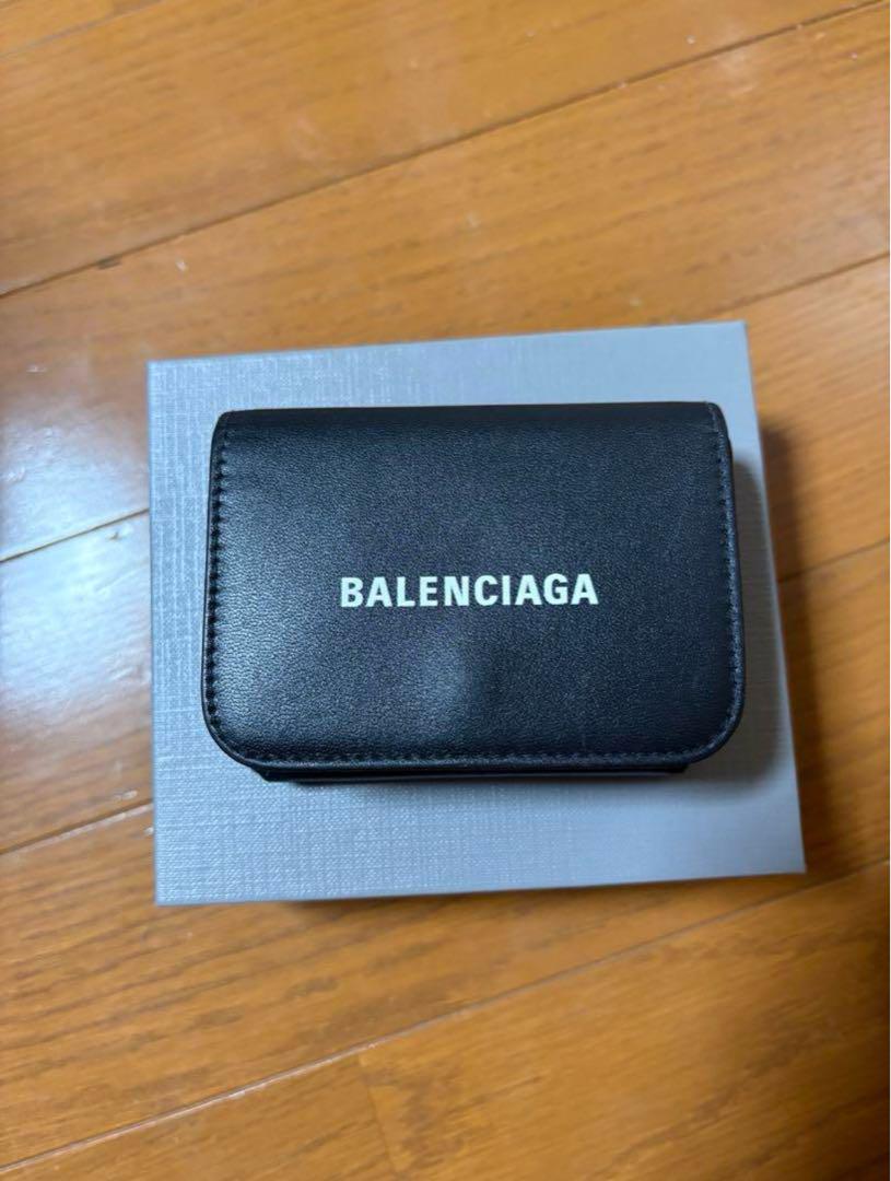 BALENCIAGA バレンシアガ　三つ折り財布　黒色