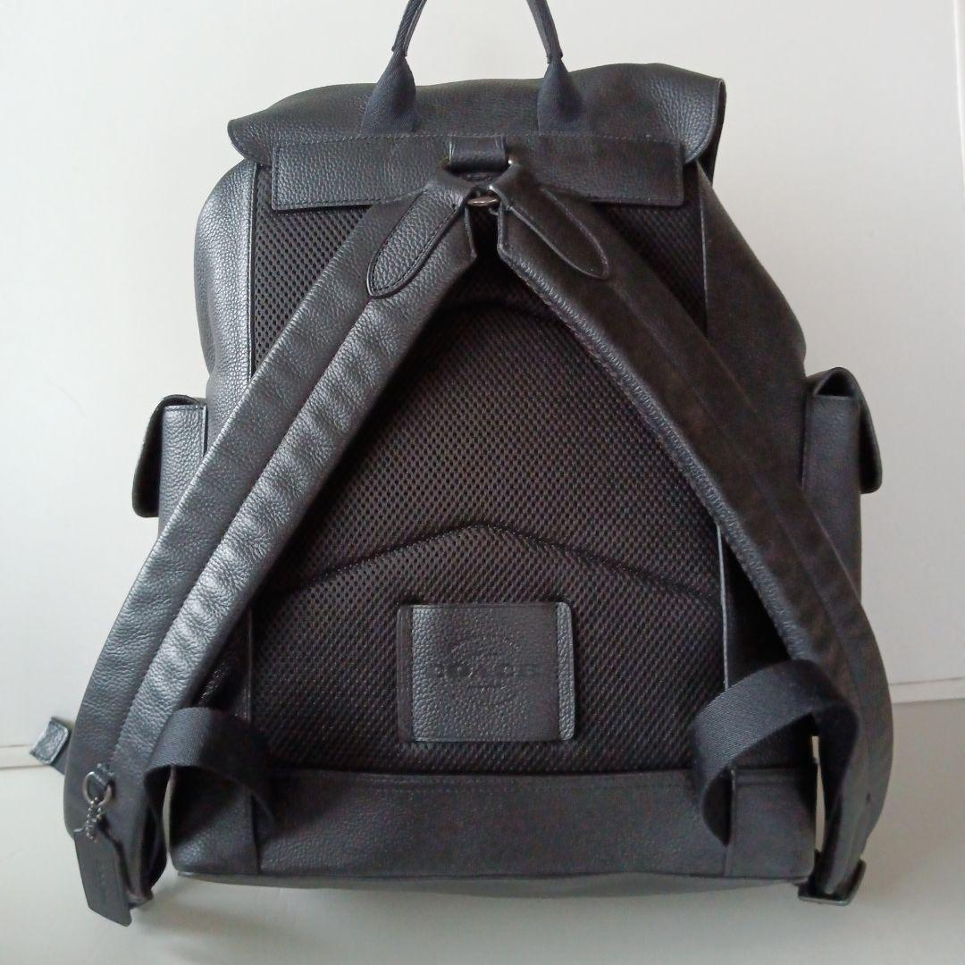 専用です【美品】COACH 黒 レザー バックパック