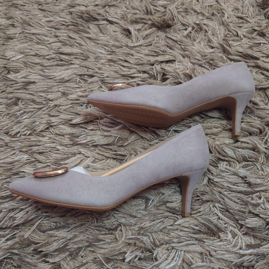 新品未使用✨️DIANAグレー ポインテッドトゥパンプス ゴールドバックル付き