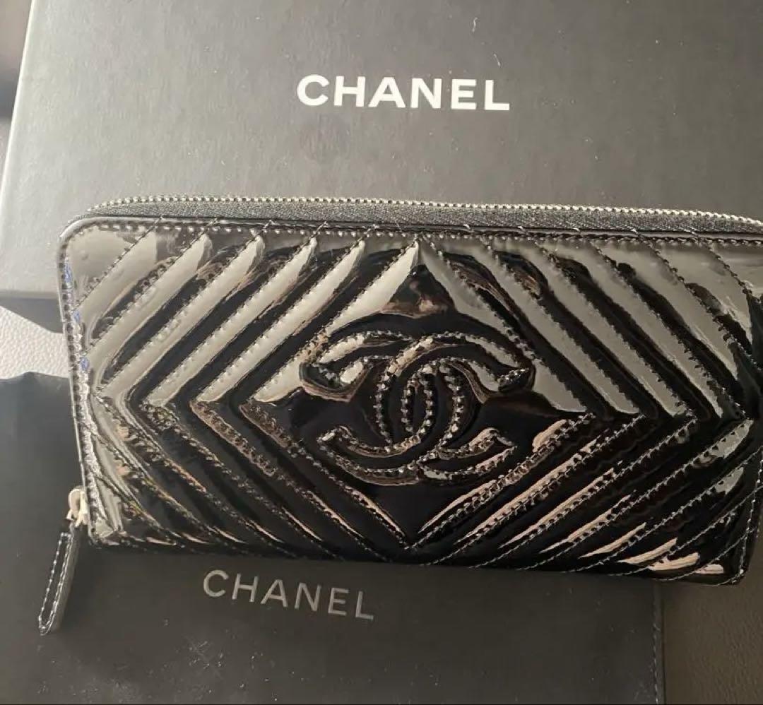 CHANEL パテント　ジップアラウンドウォレット　長財布　シャネル