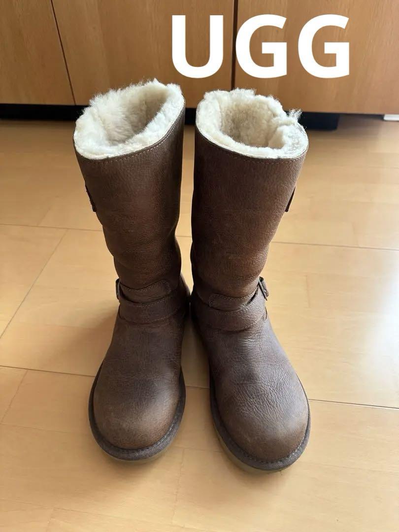 廃盤　UGG  アグ　ケンジントン　エンジニアブーツ　24.0ぐらい