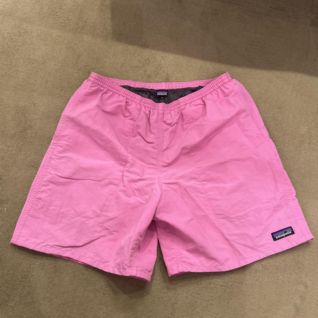 当社の patagonia バギーズショーツ ピンク - メルカリ ウェア