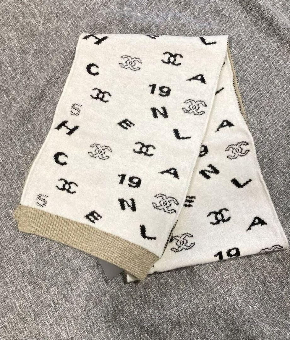 CHANEL マフラー