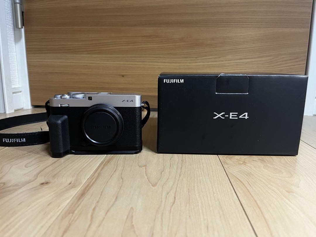 【美品】FUJIFILM X-E4(シルバー)＋レンズ(35mmF1.2)