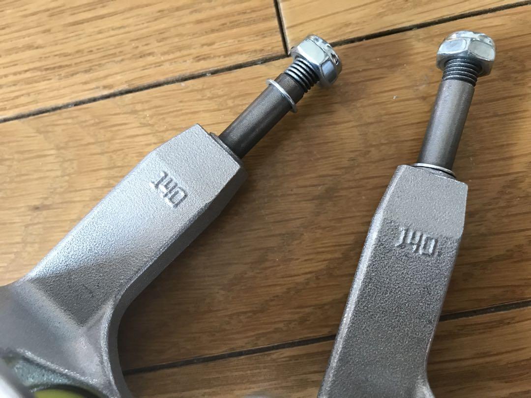 LURPIV HOLLOW 140 TRUCKS spitfireウィール