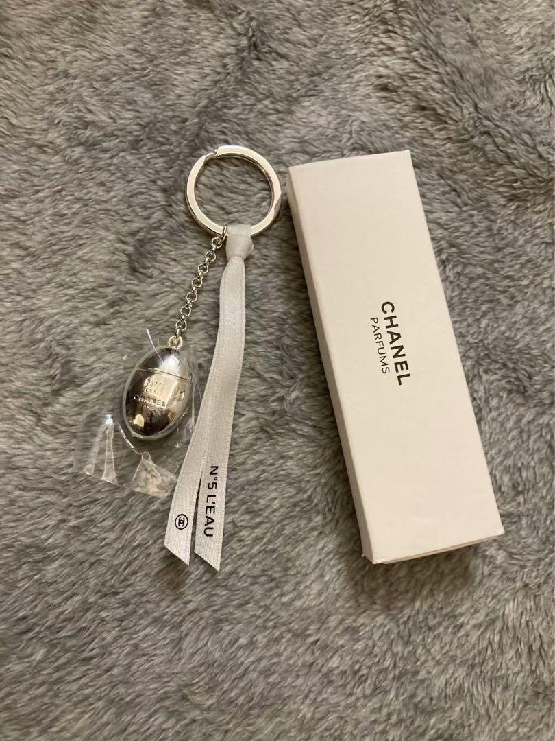 新品 CHANELシャネル ノベルティ L'EAU ロー キーホルダー 箱