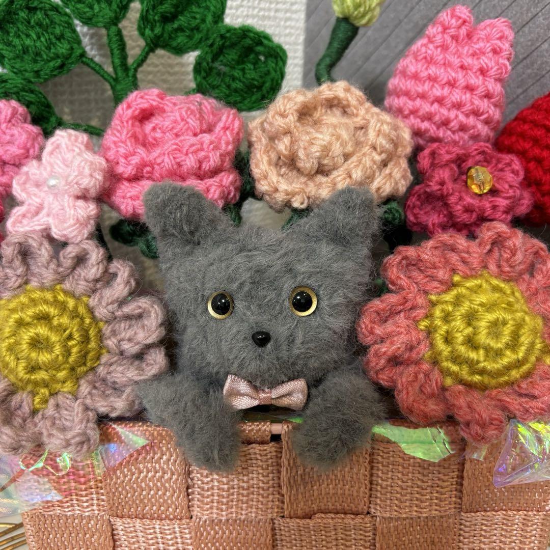 枯れない花 あみぐるみ　インテリア　ピンクM 1 アニマルバスケットねこ