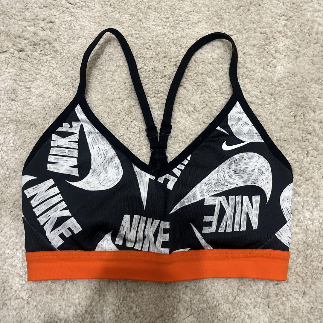 Nike DRI-FITブラトップ Mサイズ ブラック/オレンジ - メルカリ Nike DRI-FITブラトップ Mサイズ ブラック/オレンジ - メルカリ