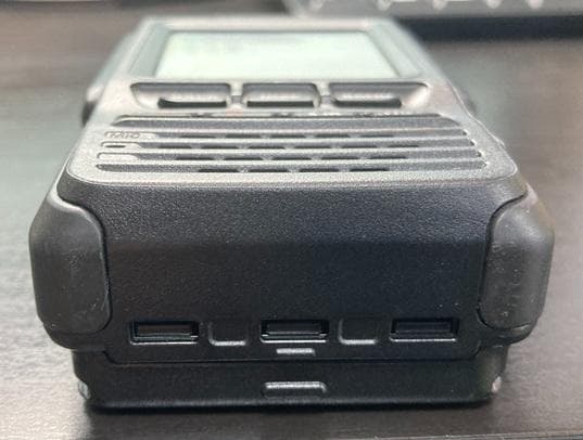 YAESU FT2D 無線機+SSM-17Aスピーカーマイク付き YAESU FT2D 無線機+SSM-17Aスピーカーマイク付き