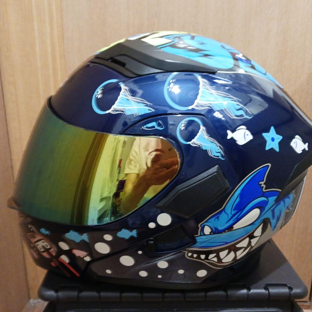 海洋生物デザイン ヘルメットやや傷や汚れあり
