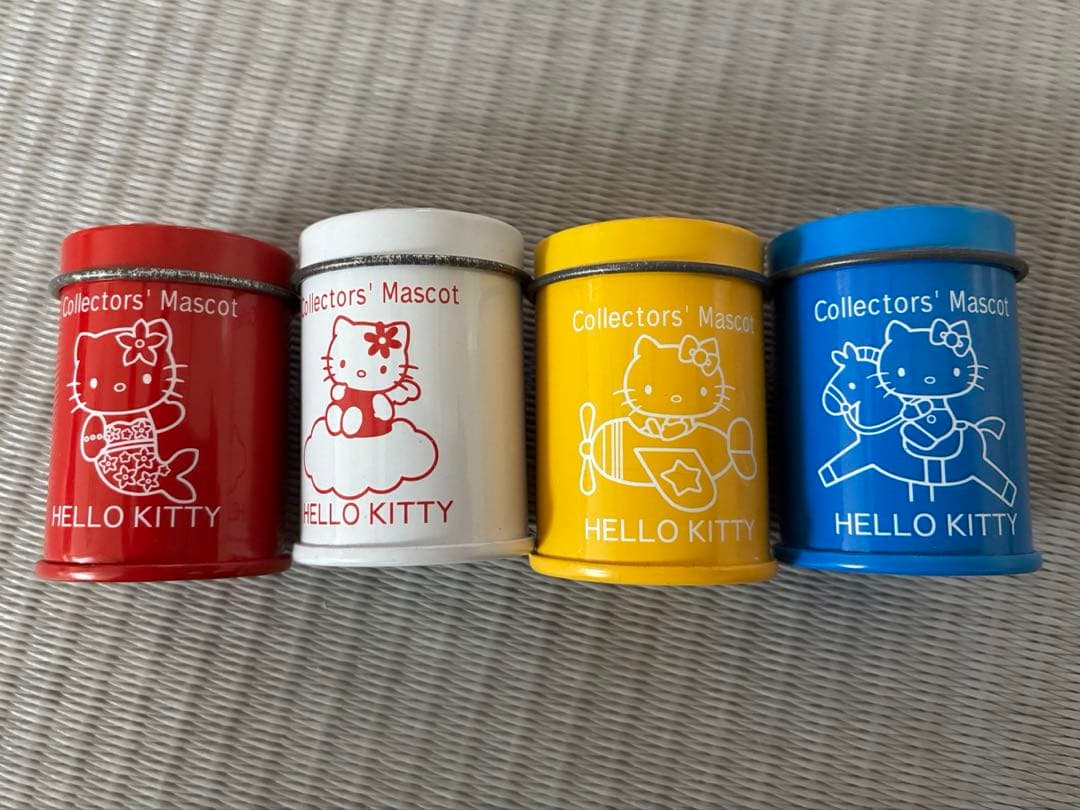 ハローキティ コレクターズマスコット 4個セット ケースのみ - メルカリ