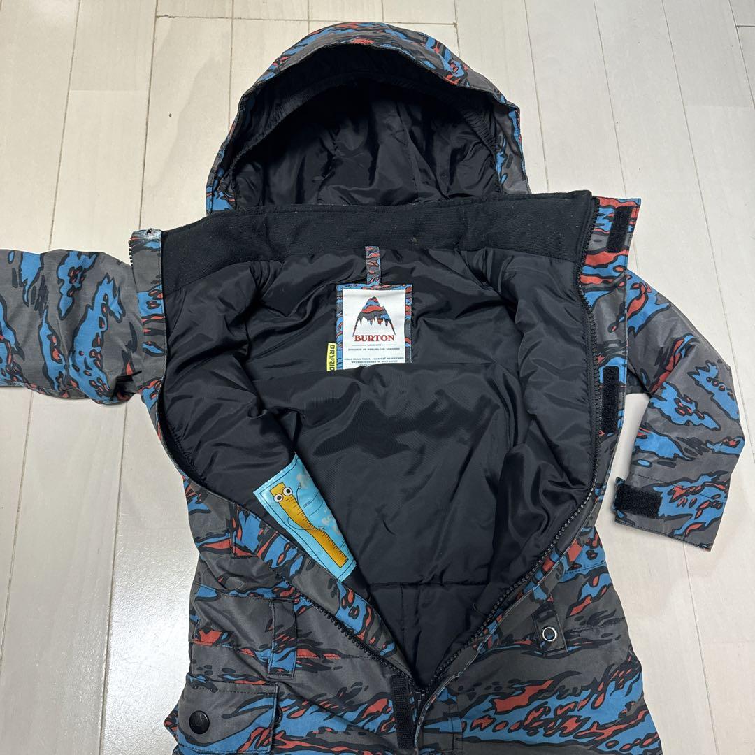 【BURTON つなぎ　ウエア　2T】（90-100cm相当）⭐︎