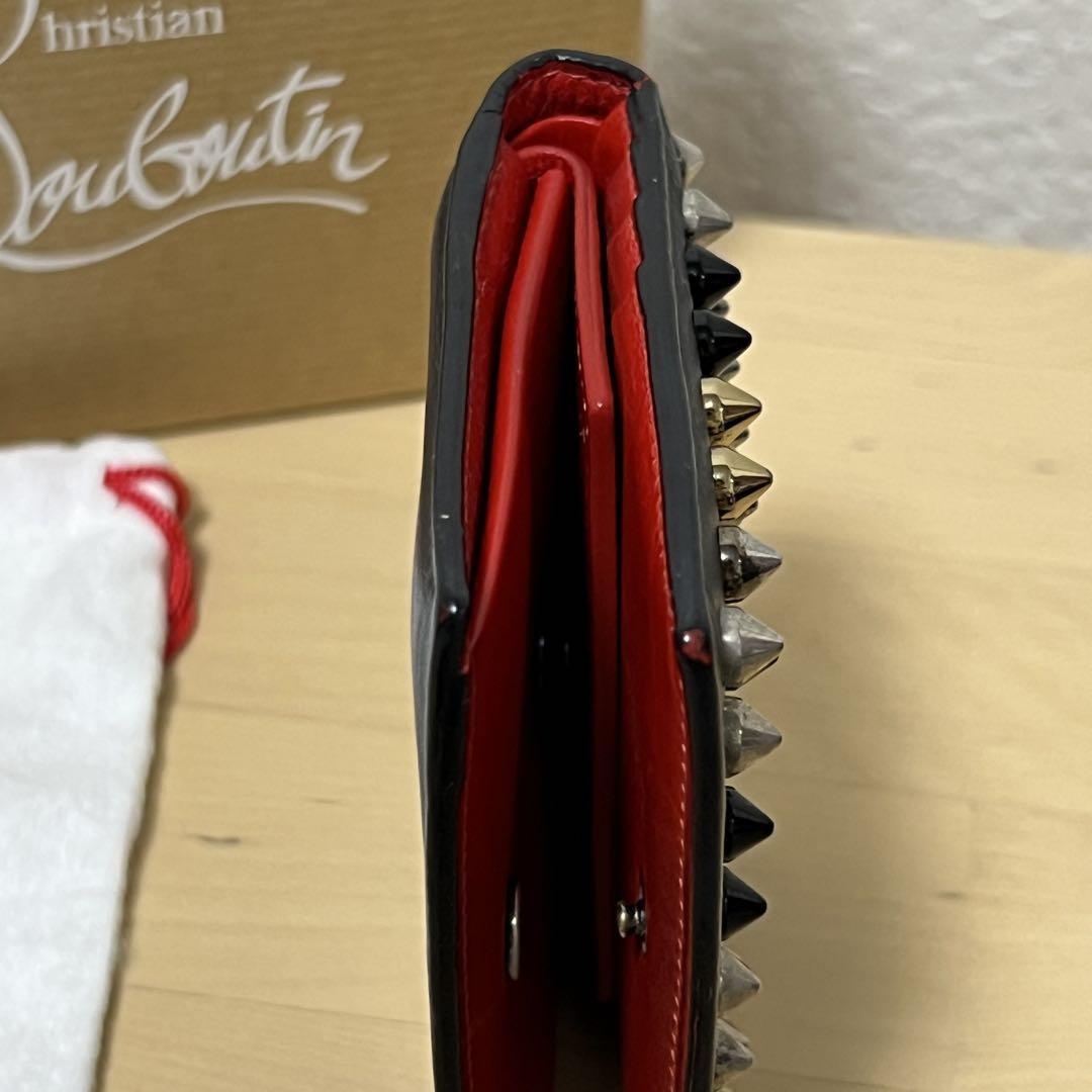 クリスチャンルブタン　財布