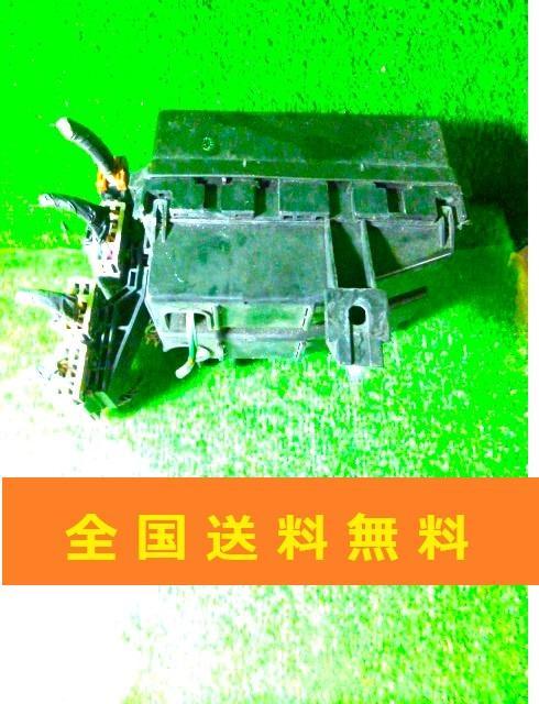 8 205 RFNB14 ラシーン ヒューズボックス ヒューズ BOX