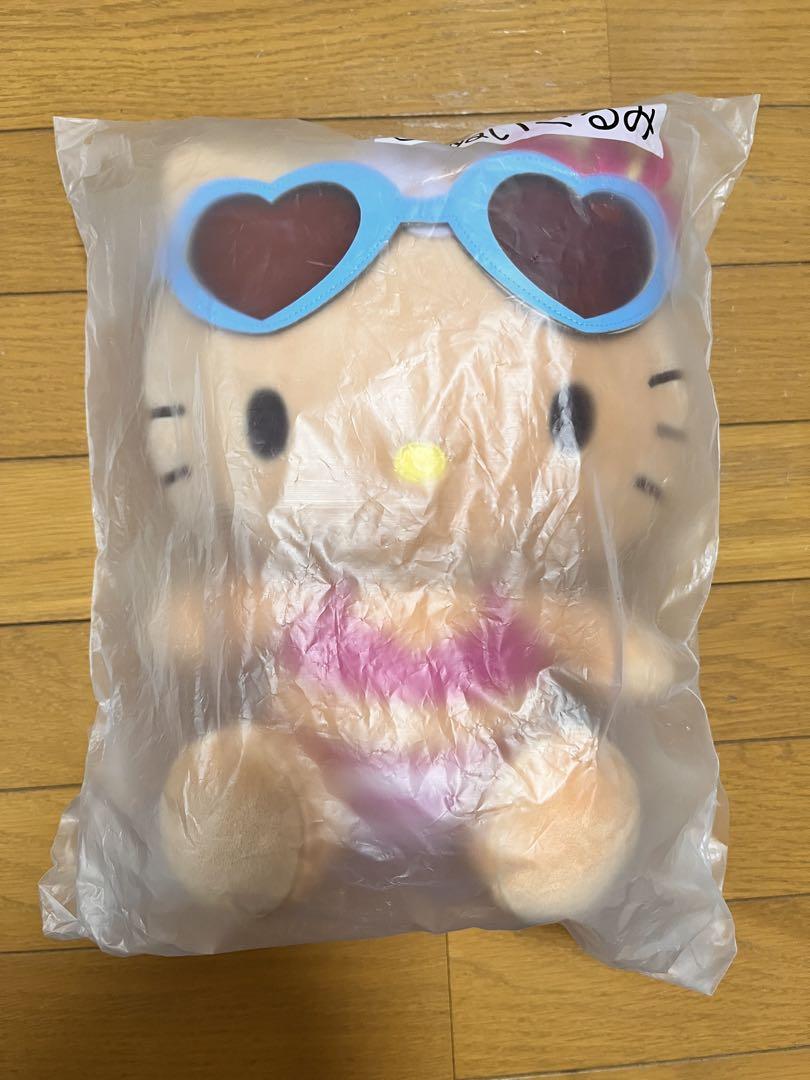 黒ギャルハローキティサングラス付きぬいぐるみ - メルカリ