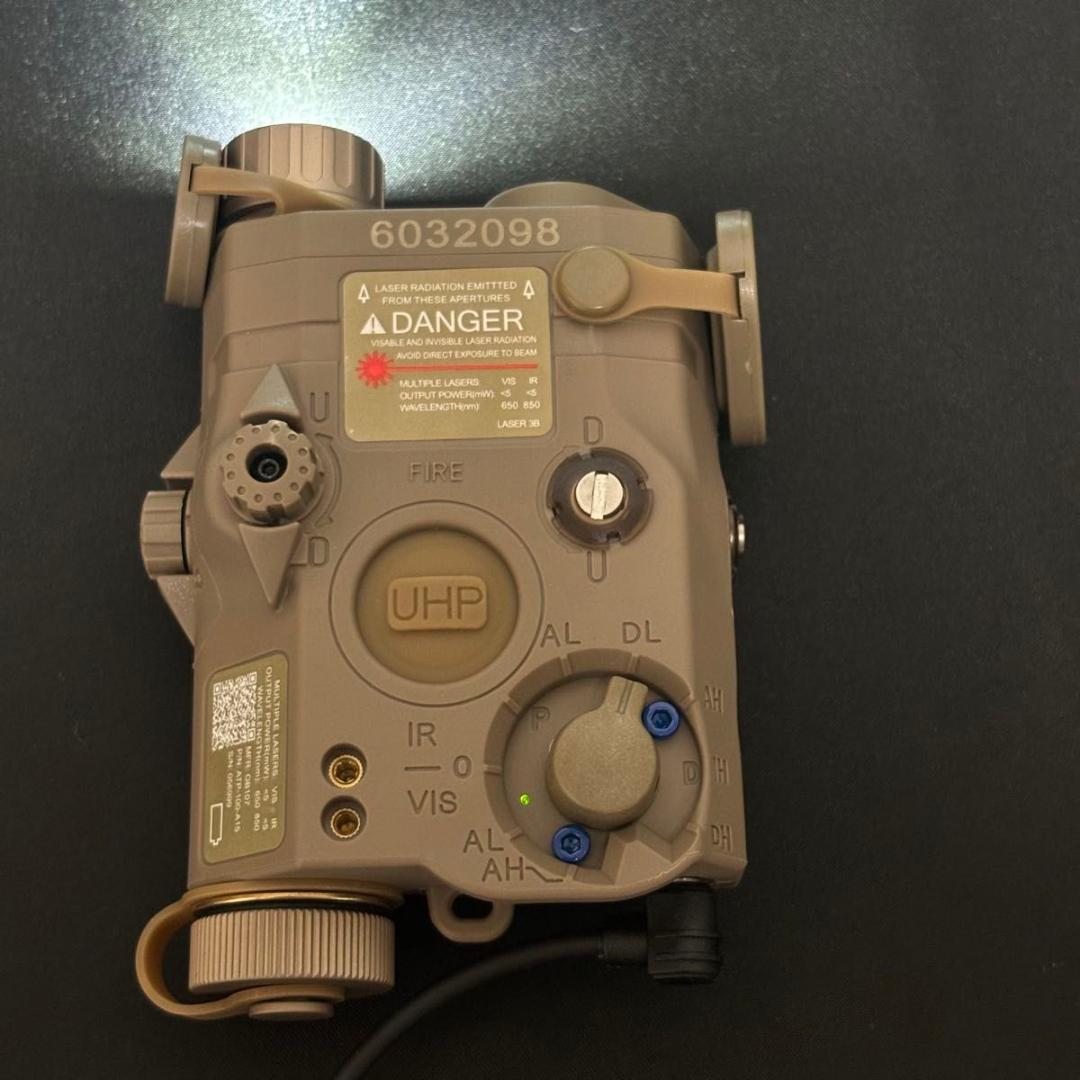 AN/PEQ-15 LA5Cタイプ フラッシュライト レッド