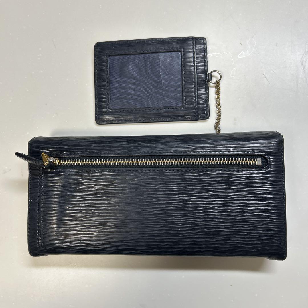 ネイビー PRADA 長財布