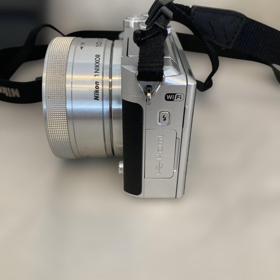 Nikon 1 J5 ミラーレス一眼