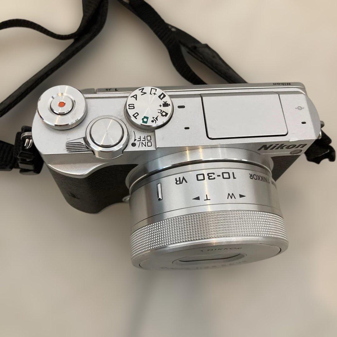 Nikon 1 J5 ミラーレス一眼