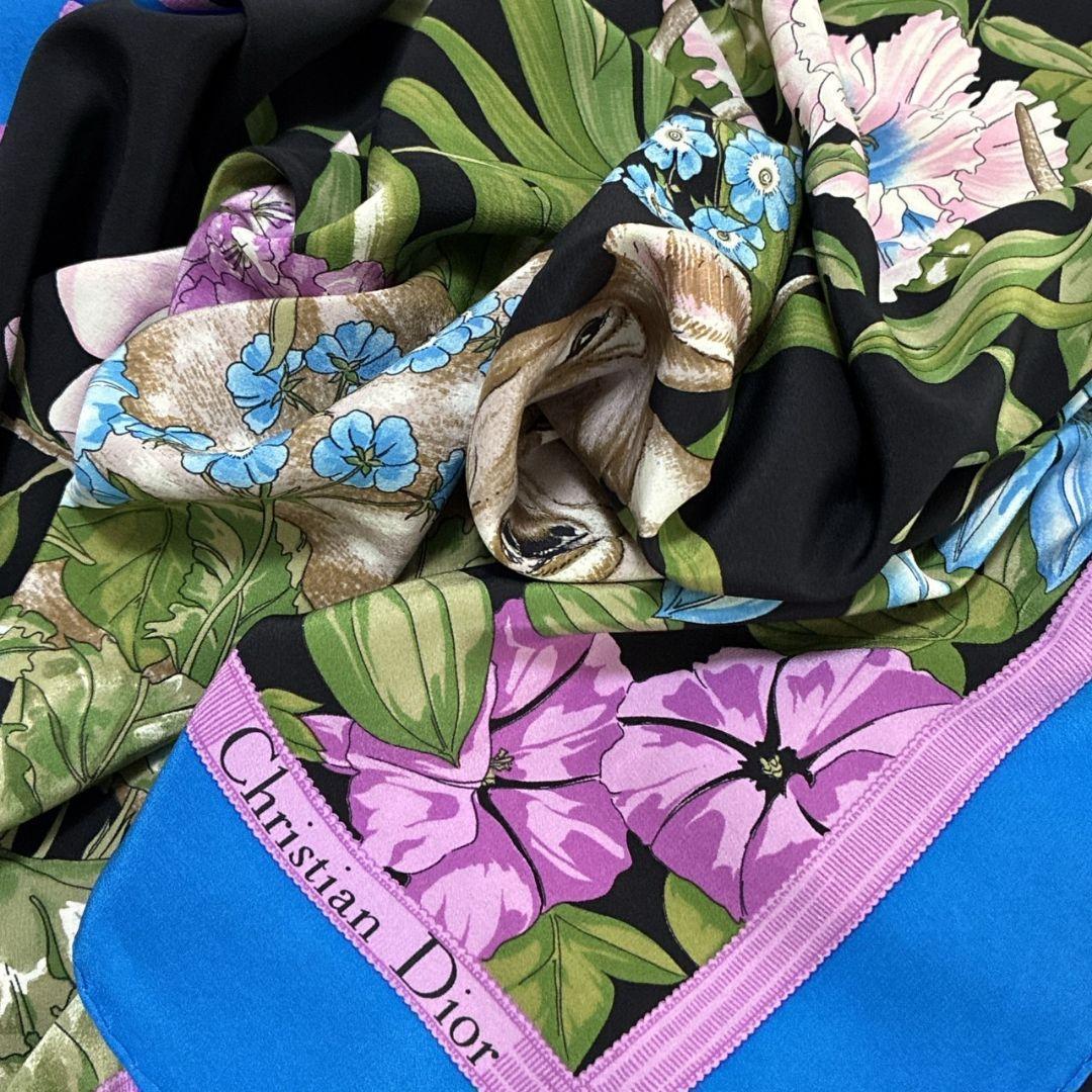 【美品✨️】クリスチャンディオール 花柄 緑 スカーフ シルク 豪華 大判 極美品✨クリスチャンディオール イタリア製 シルク 花柄 大判