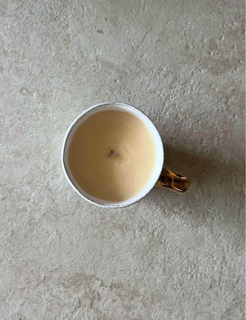 sacai astierのコラボキャンドル Sacai Scented Candle in Ceramic Pot with Golden Handle