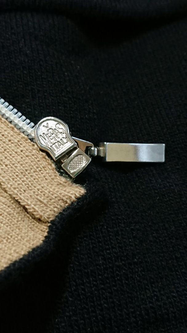 シャネル❤️カシミア肉厚 パーカー❤️コート・ジャケット❤️ちょっぴり訳有りです シャネル❤️カシミア肉厚 パーカー❤️コート・ジャケット