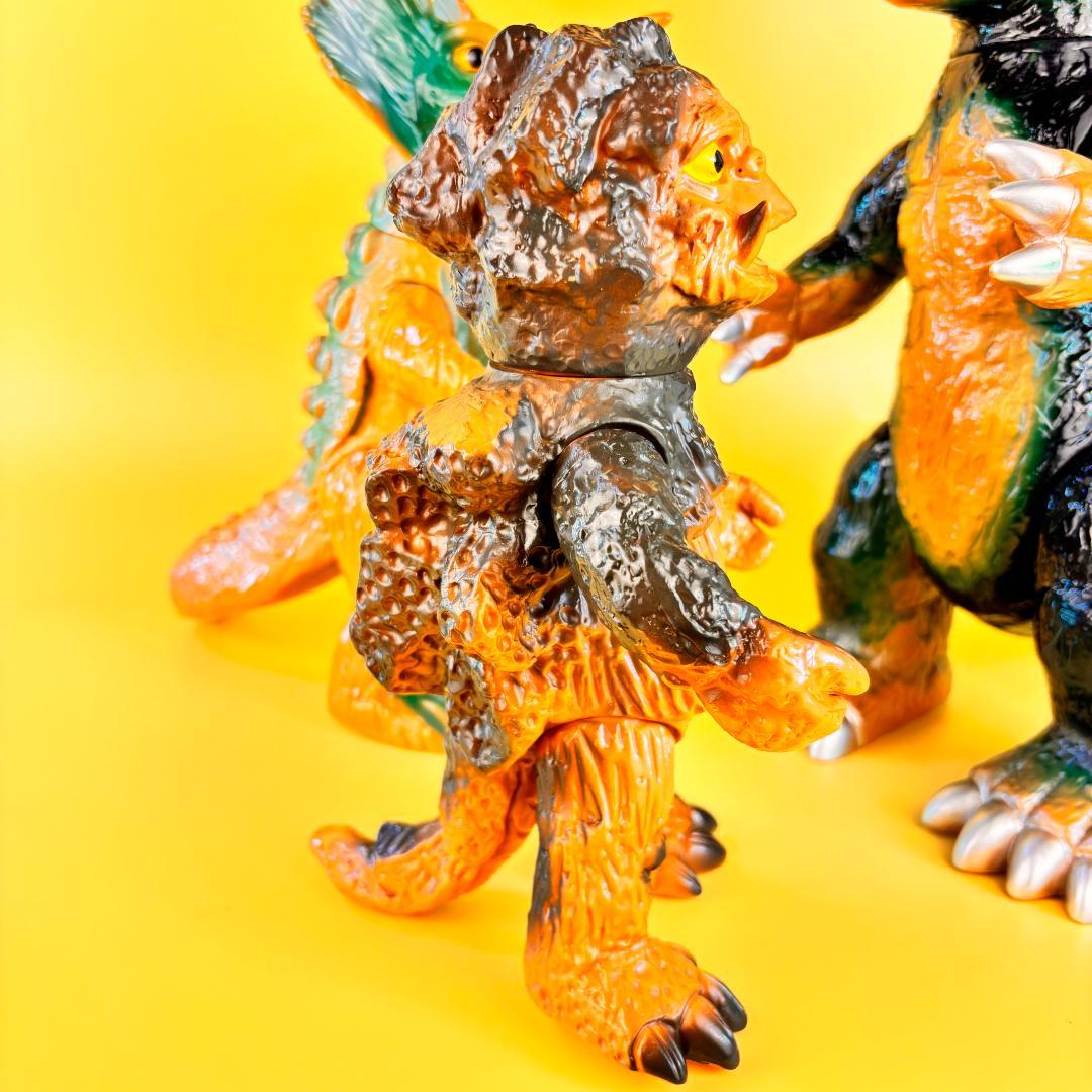 マルサン　オリジナル怪獣　ドラギラス（新品）　ログゥイラ（新品）　ベラ（中古）
