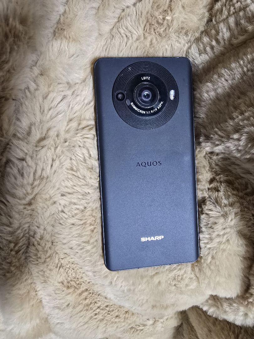 SHARP AQUOS R8proブラック スマートフォン
