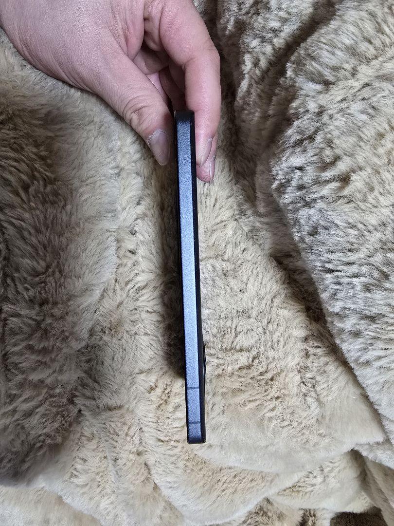 SHARP AQUOS R8proブラック スマートフォン