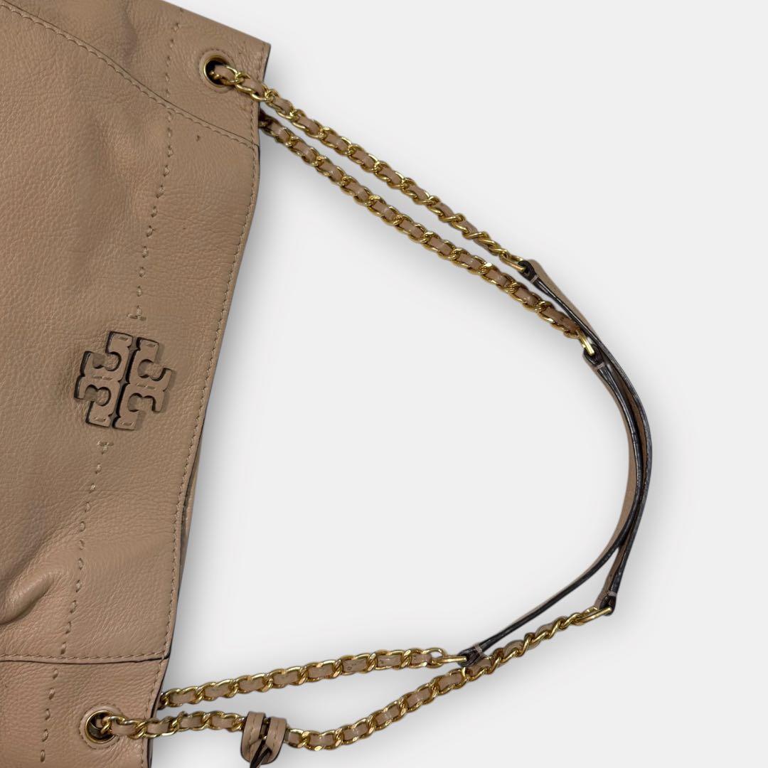 美品✨トリーバーチ　トートバッグ　チェーン　タッセル　ベージュ系　肩がけ　A4