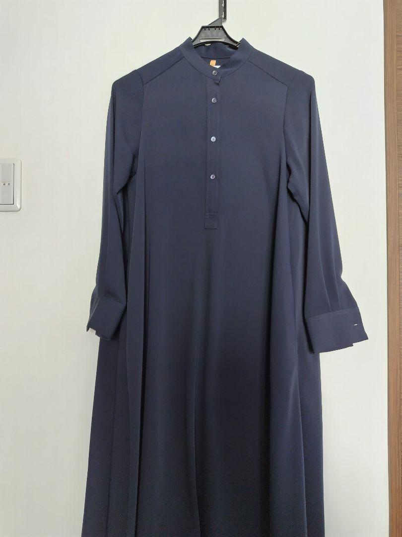 Graphpaper Satin Band Collar Dress ネイビー