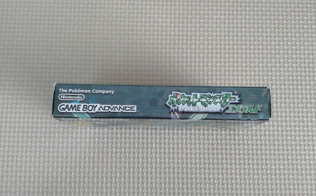 【割と美品】任天堂 GBAソフト ポケットモンスター エメラルド 箱説チラシ付