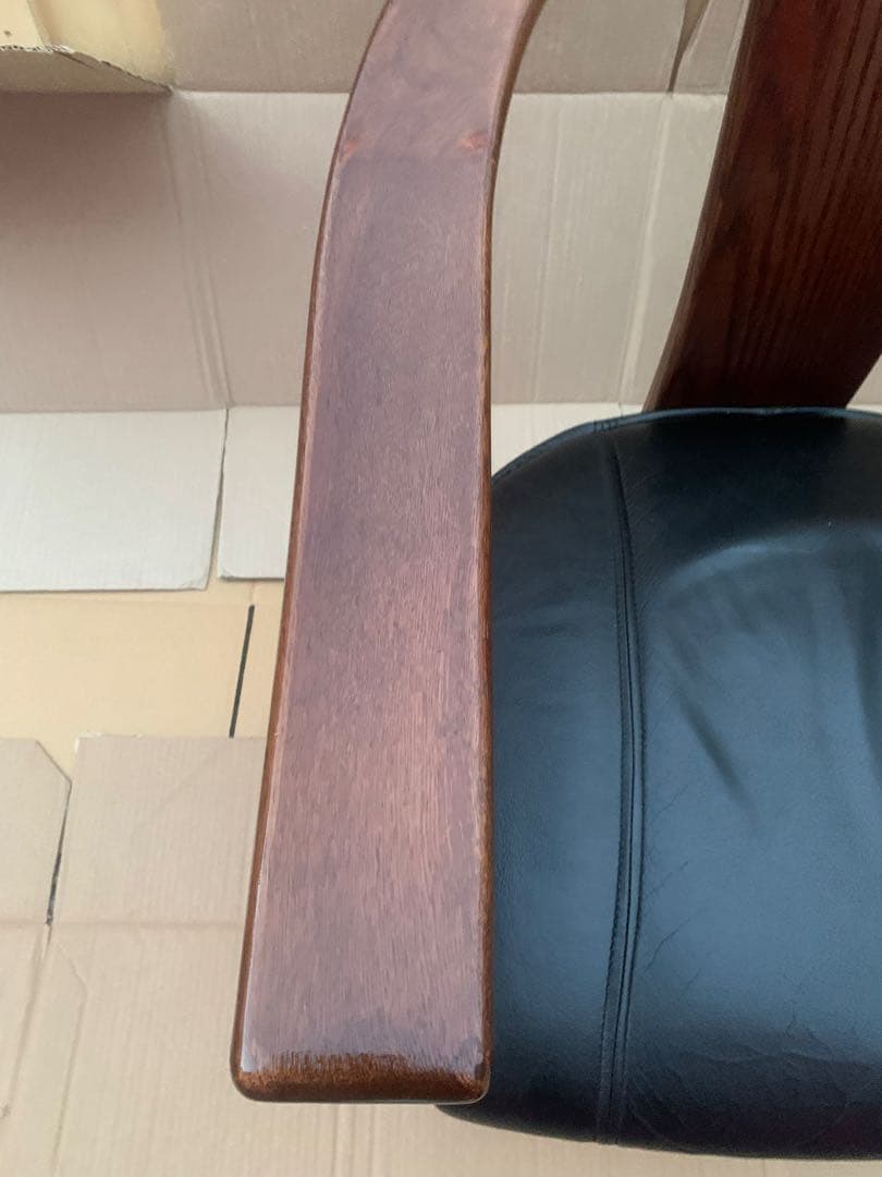 ③ ナガノインテリア　NAGANOダイニングチェア　天然木無垢材 × 革