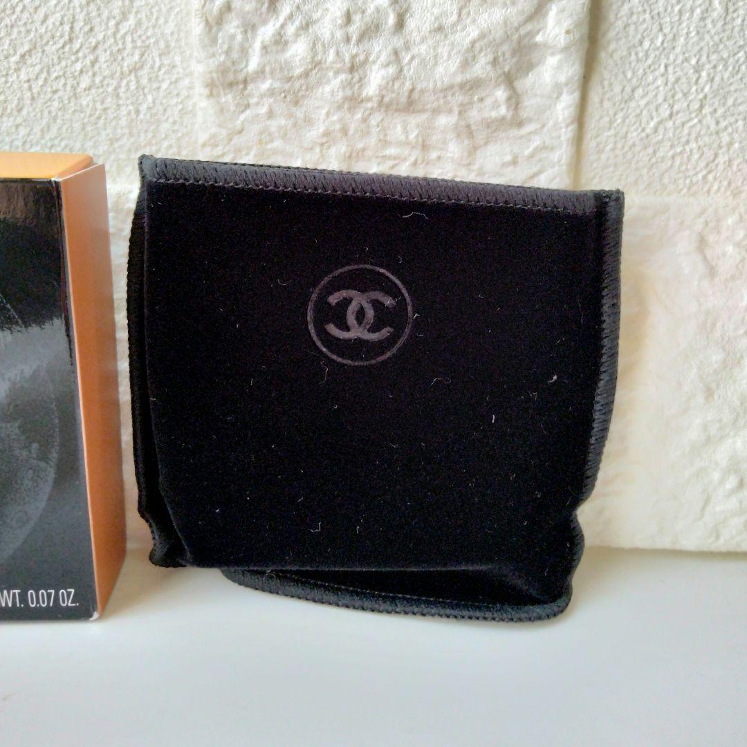 CHANEL　アイシャドウ　レ　キャトル　オンブル　937　オンブルドゥリュンヌ