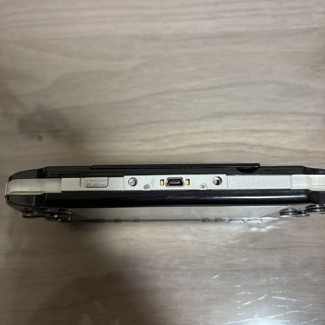 PSP3000 ソフト一本 ジャンク品 バッテリー無し