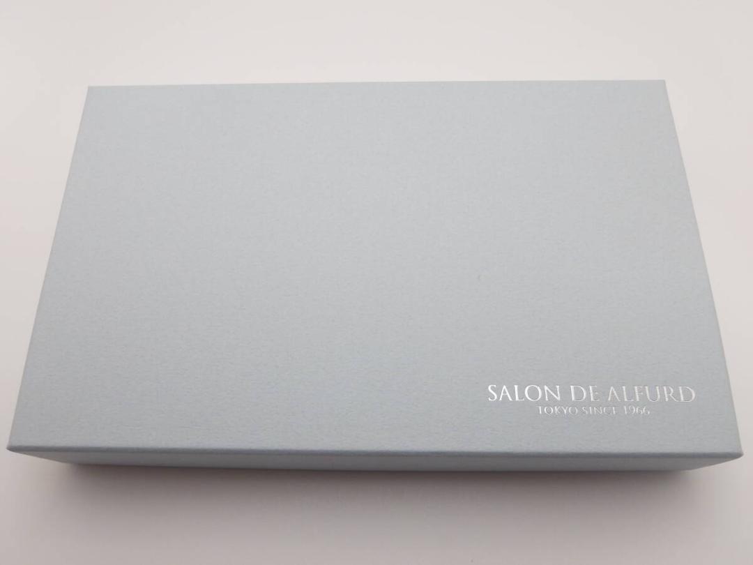 新品同様　未使用　サロンドアルファード　参考価格33,000円 財布　奇麗な美品