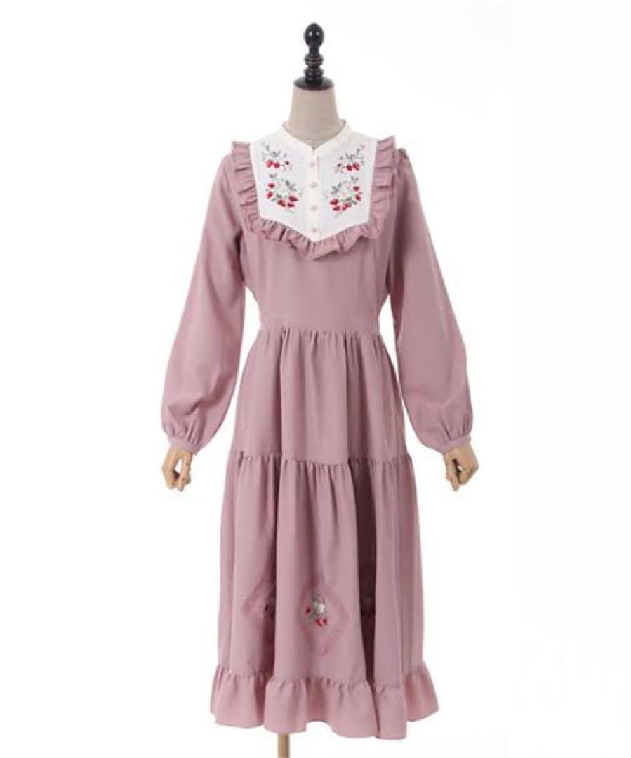 【美品】axesfemme poetique ブロッキングベリー刺繍ワンピース