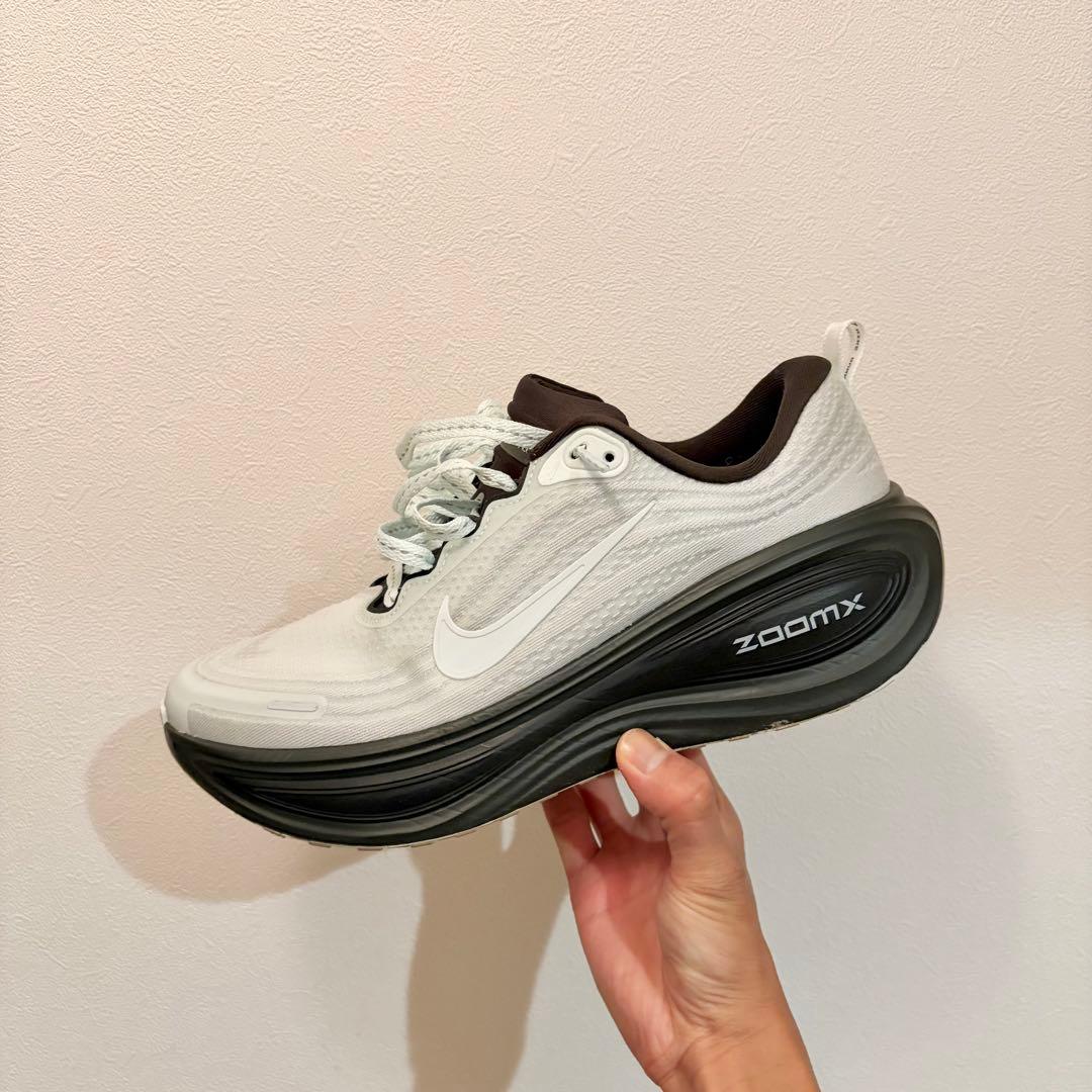 NIKE VOMERO PLUS ボメロプラス 27.5cm