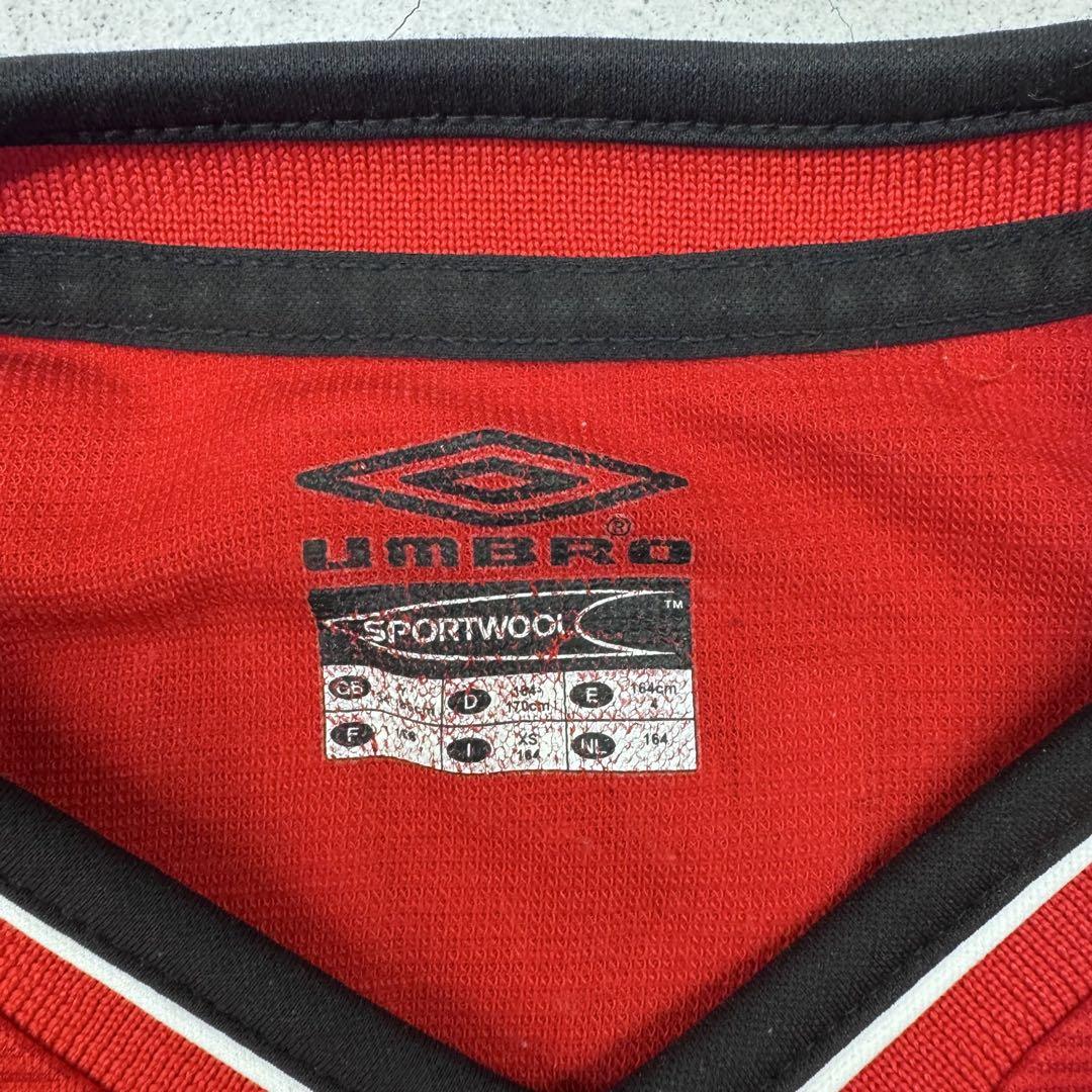 Umbro マンチェスター・ユナイテッド Lサイズ シャツ マンチェスターユナイテッドアンブロシャツLサイズ
